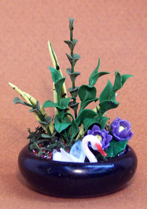 Miniature Water Garden with Italian Glass Swan - Click Image to Close